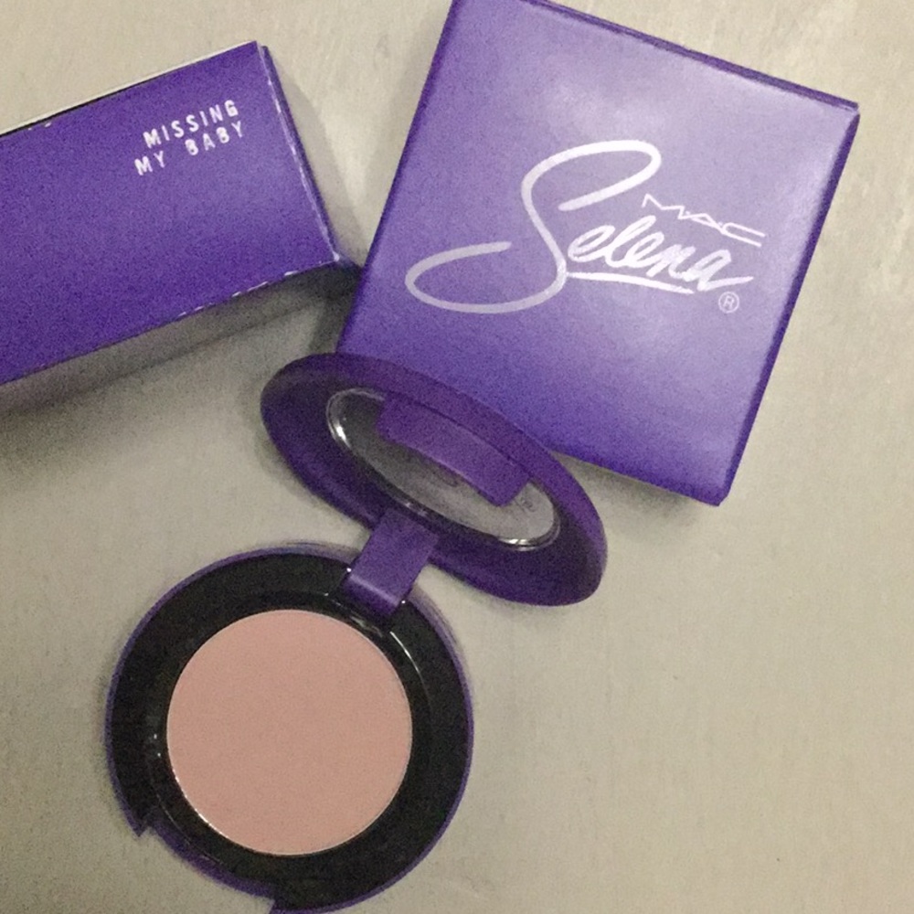 Selena matte eyeshadow